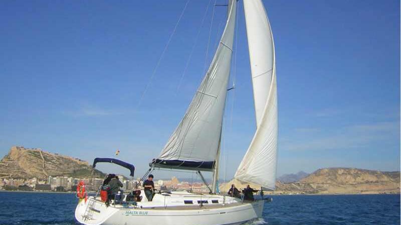 Velero Malta Blue de la Reina Azul